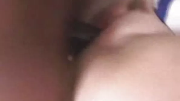 Самонадеян рибар и кльощава Снежанка. domashni porno klipove