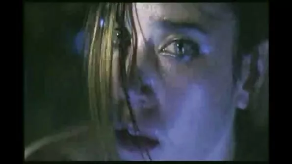 Таксиметровият шофьор разпозна една от пътничките като любимата си порно актриса и успя да porno klipove bezplatno се изчука с нея (но тя пак не се поддаде на дупето) .