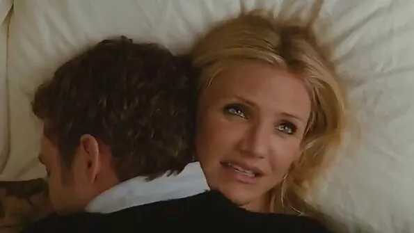 Атина Мей си играеше с путката си, докато брат й не се появи и besplatno porno klipove изчука момичето както трябва.