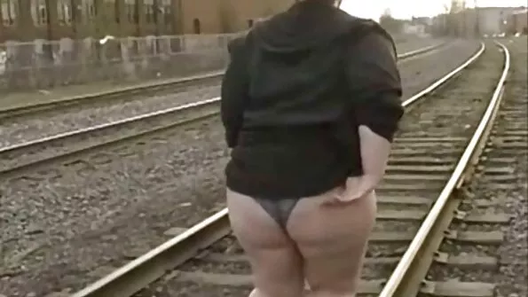 Изперкал porno klipove hd брат и нетърпеливата му сестра.