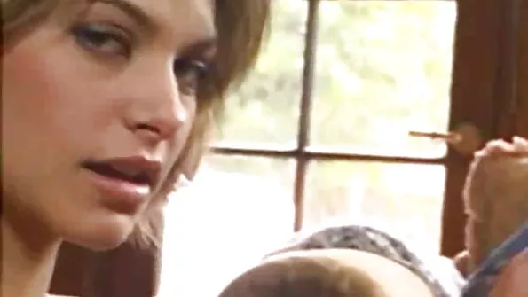 Нито една курва не дава точка: добре е, че поне сестра ми klipove s porno се оказа нормална! .