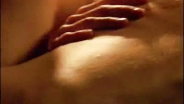 Блондинката взе pirno klipove книгата и я накара да чука.