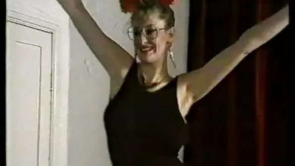 Художникът porno klipove download изгори члена на детегледачката и не иска да рисува повече.