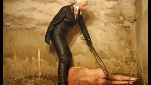 Трудна задача: да развъждате руски студент seks porno klipove за анален .