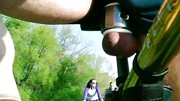 Колега от работа porno klipove anal чука русата Флоран Ръсел.