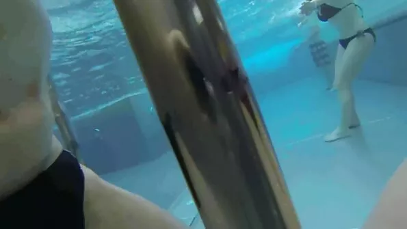 скъса дупето на Йоана като бутилка с seks porno klipove топла вода, но тя пак поиска още!.