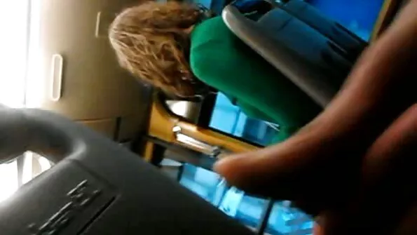 Жаждата за член накара черната жена да се обади на бившия . seks porno klipove