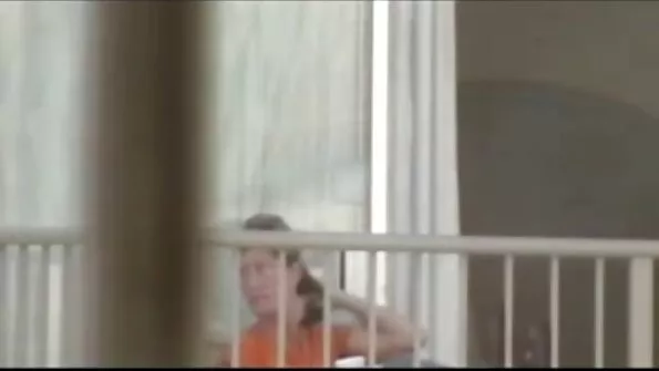 Слезе и porno seks klipove остави наглия пикап да суче цици.